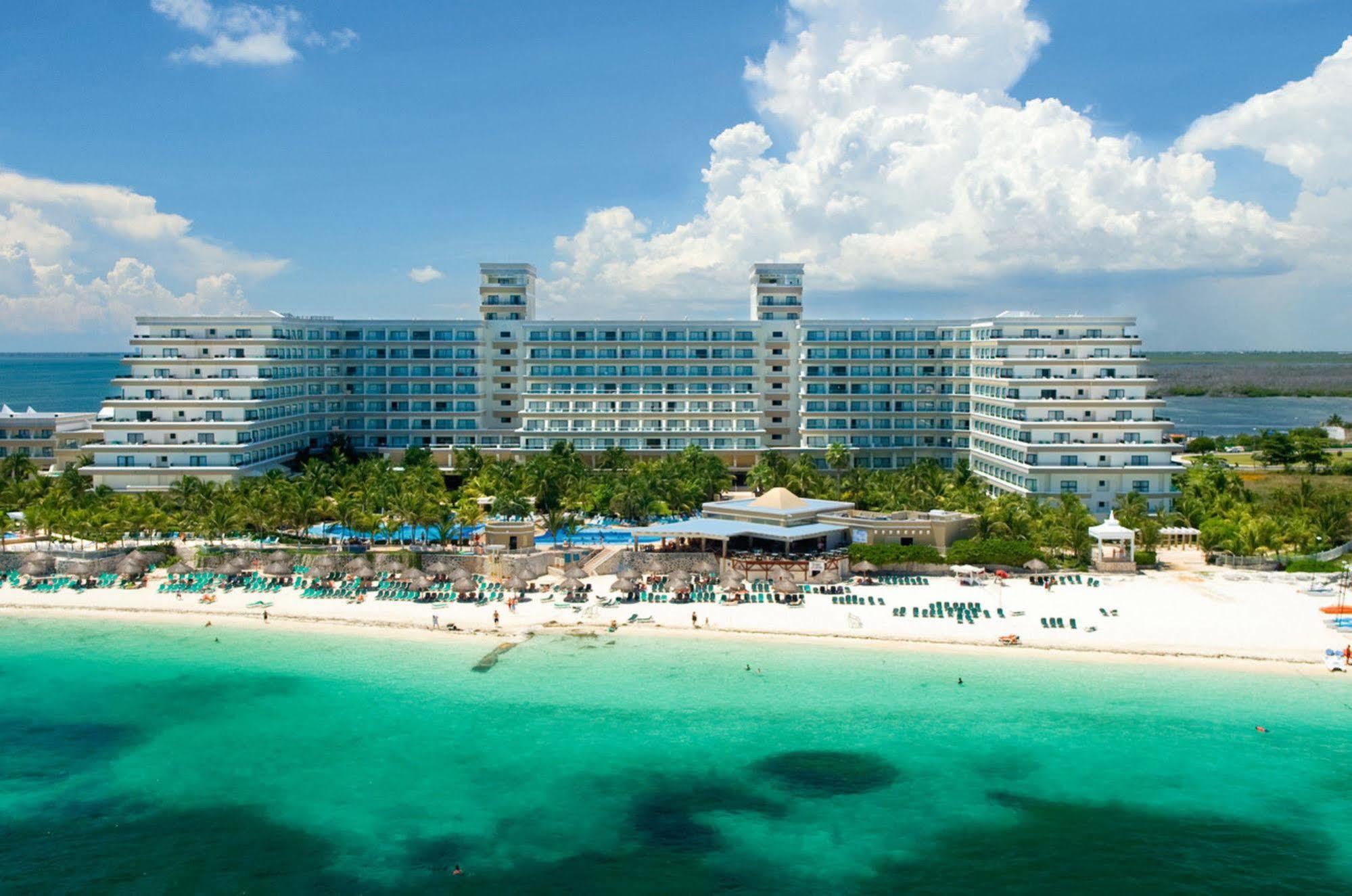 Riu Caribe Hotel Cancun Exterior photo